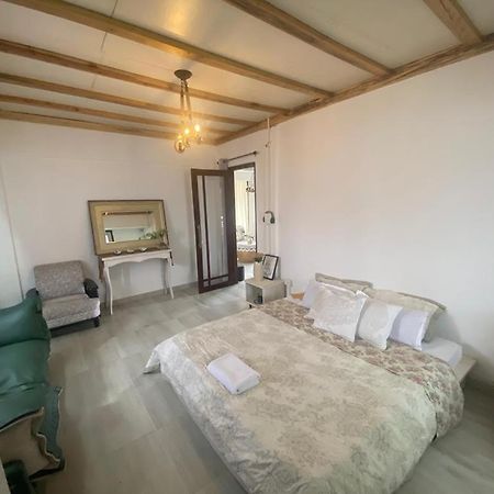 Medom'S Bnb Kohima Ngoại thất bức ảnh